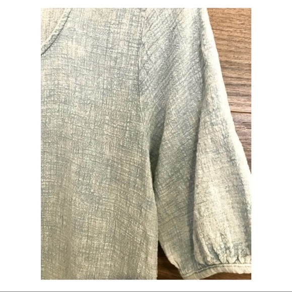 Mint Green Puff Sleeve Ruffle Rim Top - Picture 6 of 7